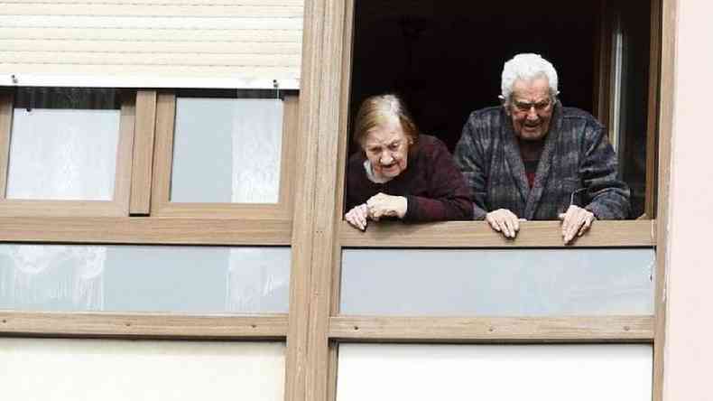 Muitos lares de idosos fecharam as portas para visitantes durante a pandemia(foto: Getty Images)