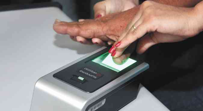 Mais que uma evoluo tecnolgica, o uso da biometria vai sanar problemas no cadastro de eleitores(foto: Claudia Ramos/Ascom/TRE-MG)