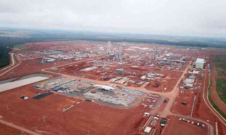 O empreendimento est sendo construdo em uma rea entre Araguari e Indianpolis, no Tringulo Mineiro, e deve iniciar as atividades em 2022(foto: LD Celulose/Divulgao)
