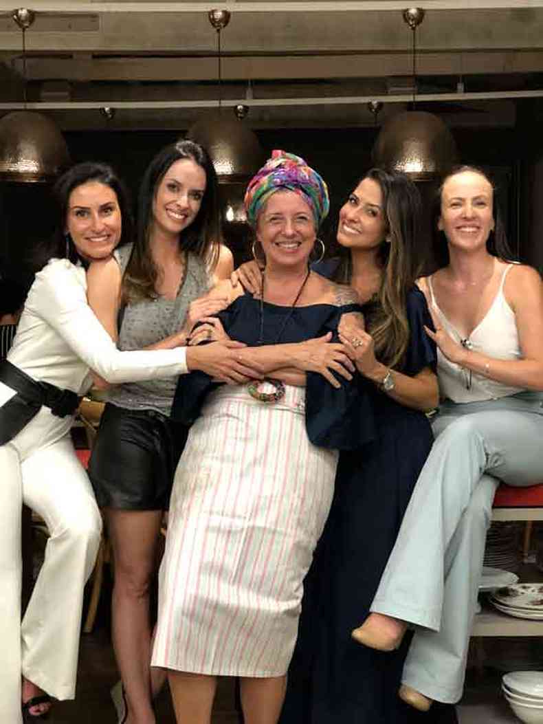 Fernanda Aras, Fernanda Bartels, Agnes Farkasvolgyi, Eveline Bartels e Ndia Bavoso(foto: Rafa Alves/Divulgao)