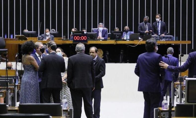 C�mara aprova texto-base de projeto que define novo C�digo Eleitoral
