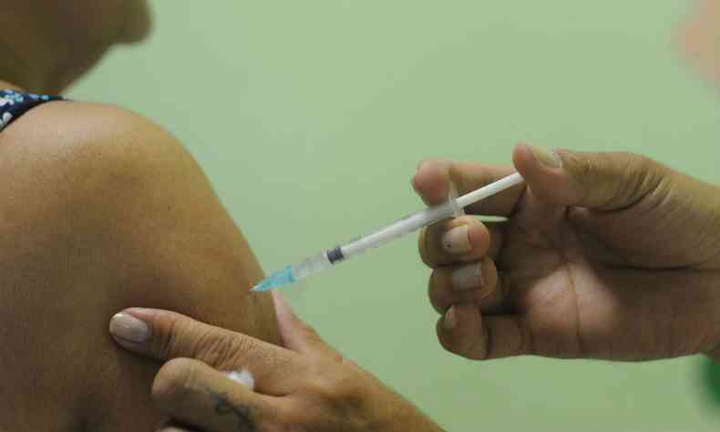 Vacinas estaro a disposio da populao, gratuitamente, a partir de segunda-feira(foto: Leandro Couri/EM/D.A Press. )