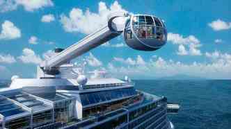 Cpsula de vidro oferece uma vista de 360 graus e permite um passeio a mais de 90 metros acima do mar e sobre os lados do navio(foto: Royal Caribbean/divulgao)