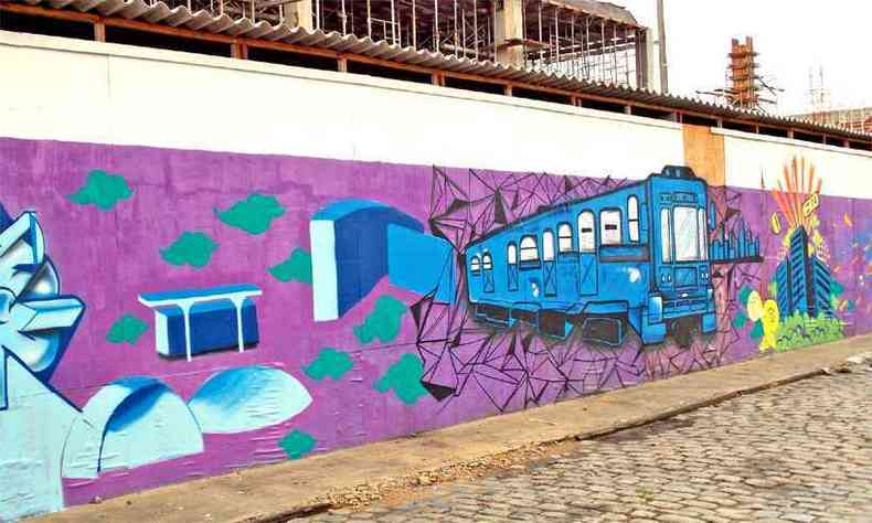 Grafite em tapumes da obra do Centro de Referência da Juventude, na Praça da Estação, em 2013(foto: Marcelo Silvério/PBH - 16/12/2013)