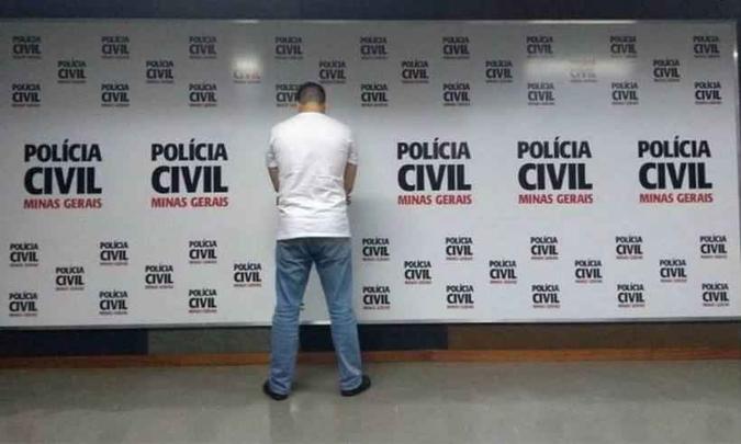 Alvo número 1 da operação é advogado de 26 anos e foi preso em Uberlândia(foto: Polícia Civil/ Divulgação ) Alvo número 1 da operação é advogado de 26 anos e foi preso em Uberlândia(foto: Polícia Civil/ Divulgação )