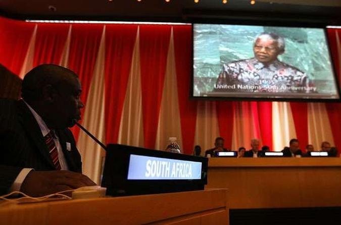 ONU lembrou do papel que Mandela desempenhou pela paz(foto: MARIO TAMA / GETTY IMAGES NORTH AMERICA / AFP) ONU lembrou do papel que Mandela desempenhou pela paz(foto: MARIO TAMA / GETTY IMAGES NORTH AMERICA / AFP)