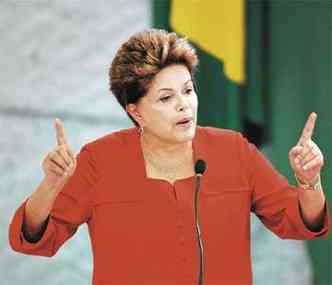 Dilma ter encontro com PR na semana que vem: o nmero de ministros de Minas pode subir para trs (foto: Pedro Ladeira/AFP - 13/3/13)