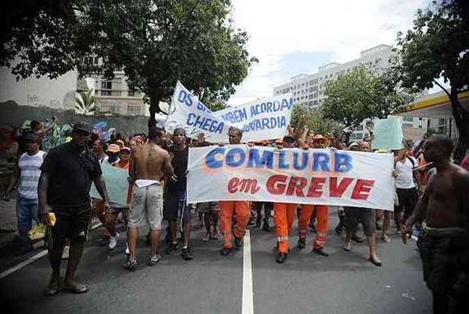 Garis em greve fazem manifestao no Rio de Janeiro(foto: Tomaz Silva/Agncia Brasil)