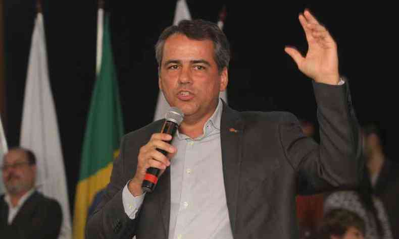 Julvan Lacerda convocou os prefeitos a se mobilizarem contra a PEC de Bolsonaro(foto: Jair Amaral )