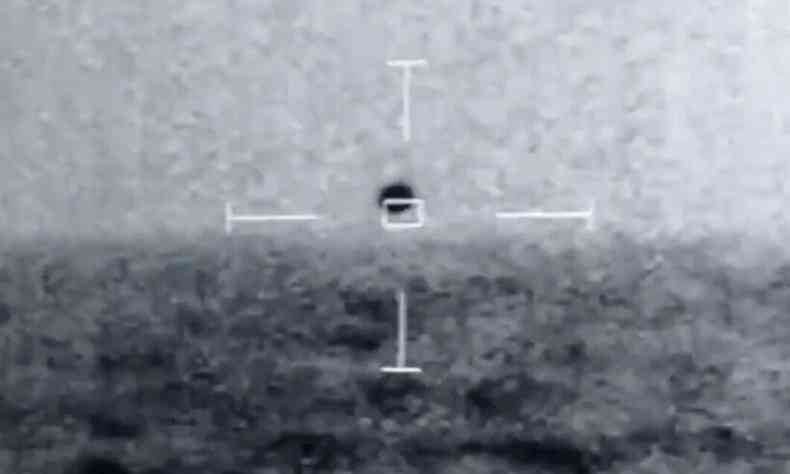 A Marinha confirmou a legitimidade de vdeos feitos que rastrearam objetos no identificados (foto: Reproduo/NBC)