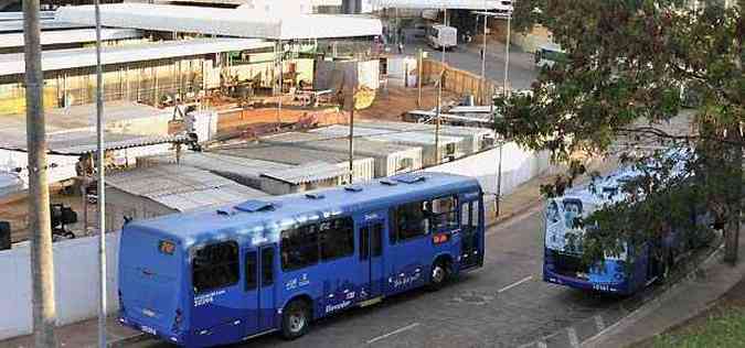 Obras na Estao So Gabriel para receber o BRT metropolitano (foto: Juarez Rodrigues/EM/D.A Press)