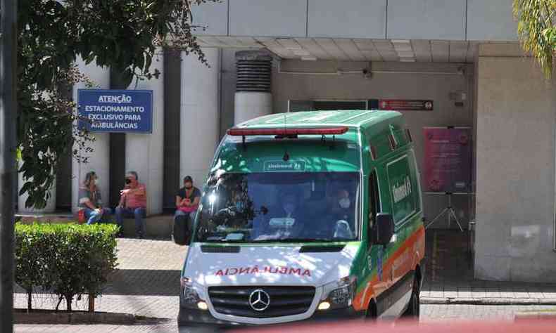 Hospital da Unimed no Bairro Santa Efignia, na Regio Leste de BH: unidades mdicas privadas colapsaram na pandemia(foto: Alexandre Guzanshe/EM/D.A Press)