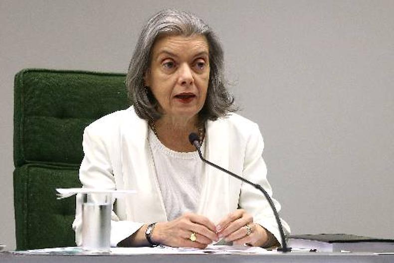 Ministra Cármen Lúcia deu lição de moral no subprocurador Moacir Guimarães(foto: Marcelo Camargo/Agência Brasil ) Ministra Cármen Lúcia deu lição de moral no subprocurador Moacir Guimarães(foto: Marcelo Camargo/Agência Brasil )