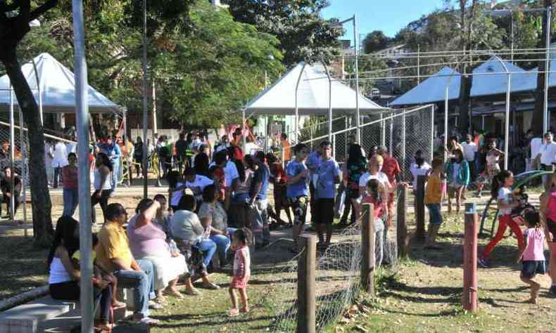 Moradores participam do maior simulado de rompimento de barragem(foto: Marcos Vieira/EM/D.A.Press)