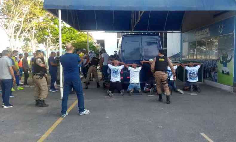 Integrantes da Mfia Azul invadiram a Toca da Raposa e a polcia foi chamada, mas ningum foi preso(foto: Paulo Galvo/EM/D.A Press)