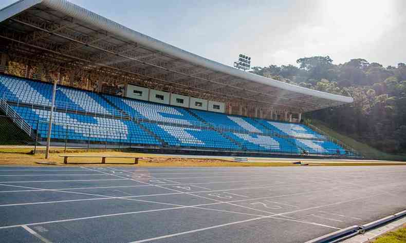 pista de atletismo da UFJF