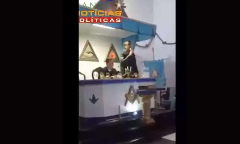 Vídeo de Bolsonaro em loja maçônica viralizou(foto: reprodução / redes sociais) print vídeo de Bolsonaro em loja maçônica