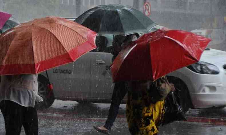 De acordo com o Inmet, chuvas acumuladas podem atingir at 50mm(foto: Juarez Rodrigues/EM/DA Press)