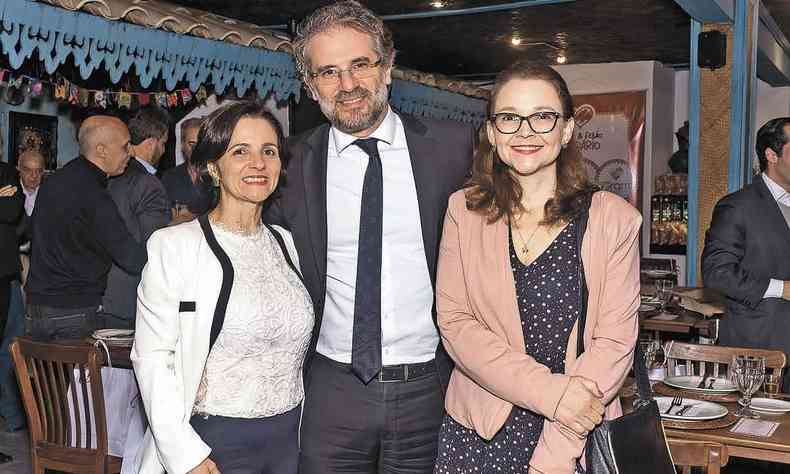 Monica Sales, Carlos Couto e Kézia Marques no restaurante Dona Lucinha