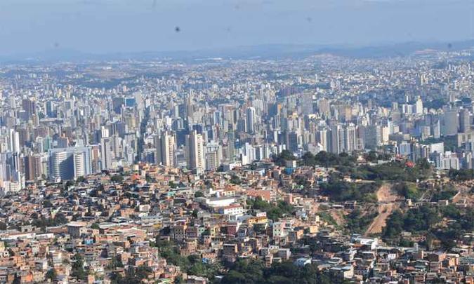 A temperatura mínima na capital foi de 14°C e a máxima poderá chegar a 24°C(foto: Jair Amaral/EM/D.A press) A temperatura mínima na capital foi de 14°C e a máxima poderá chegar a 24°C(foto: Jair Amaral/EM/D.A press)