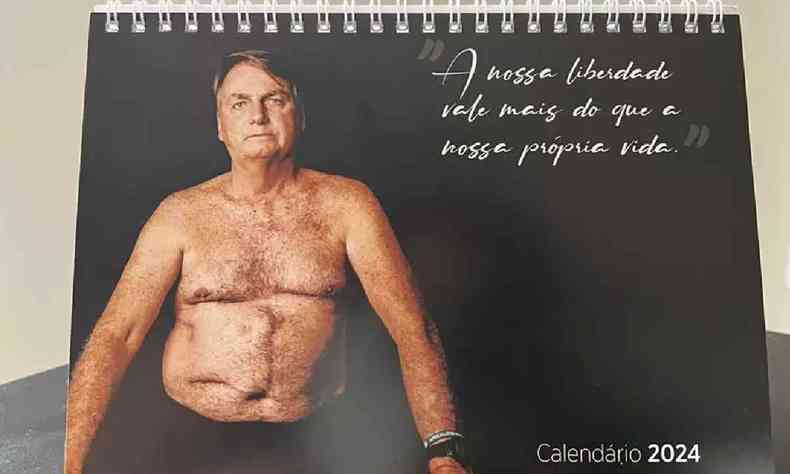 Calendrio com foto de Bolsonaro sem camisa