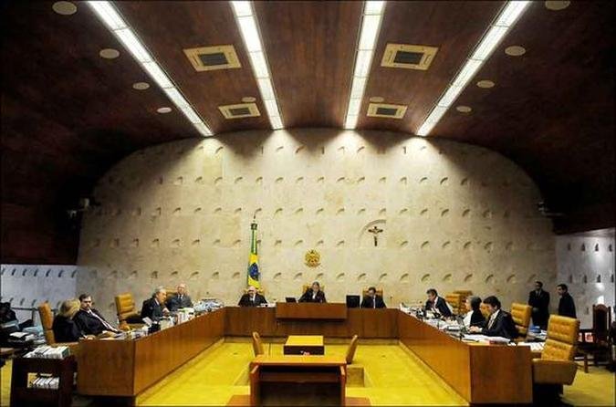 Plen�rio da Corte: rigidez dos ministros ao condenarem o deputado Jo�o Paulo Cunha p�s fim a uma poss�vel unanimidade sobre o tema (foto: Iano Andrade/CB/D.A Press)
