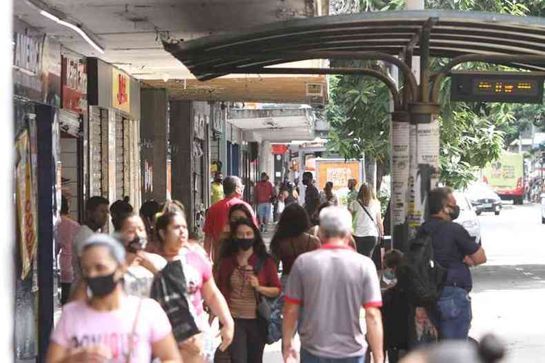 Fechamento de comrcio e atividades no essenciais divide a populao(foto: Edsio Ferreira/EM/D.A.Press)