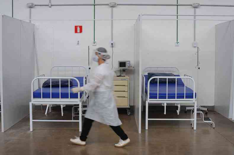 Falta de mdicos, enfermeiros e outros profissionais da sade foi citada como deficincia no combate  COVID-19(foto: Leandro Couri/EM/D.A Press)