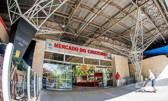 O Mercado foi construdo em 1974, quando foram criados quatro mercados distritais de abastecimentos em diferentes bairros da capital mineira(foto: Mercado Distrital do Cruzeiro/Divulgao)