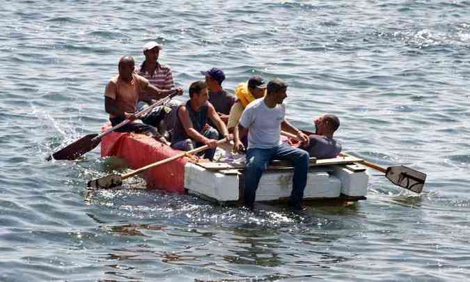 Embarcao com sete cubanos tenta entrar em territrio americano(foto: AFP PHOTO/ADALBERTO ROQUE)