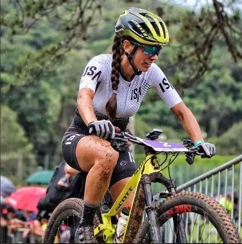 ciclista Isabella Lacerda