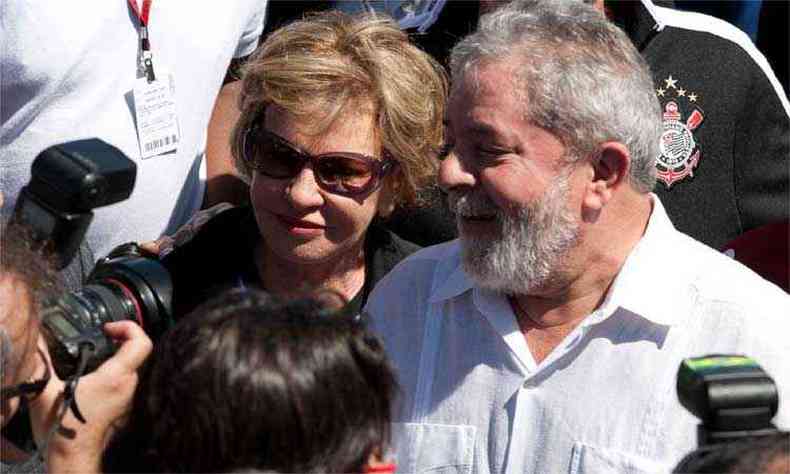 Marisa Letcia ao lado do ex-presidente Luiz Incio Lula da Silva(foto: Mrio Angelo/SigmaPress/AE)