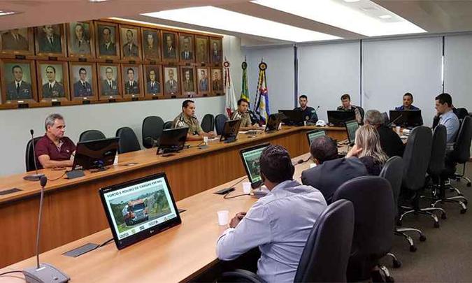 Autoridades se reuniram nesta quinta-feira para trocar informações e experiências(foto: Polícia Militar/Divulgação) Autoridades se reuniram nesta quinta-feira para trocar informações e experiências(foto: Polícia Militar/Divulgação)