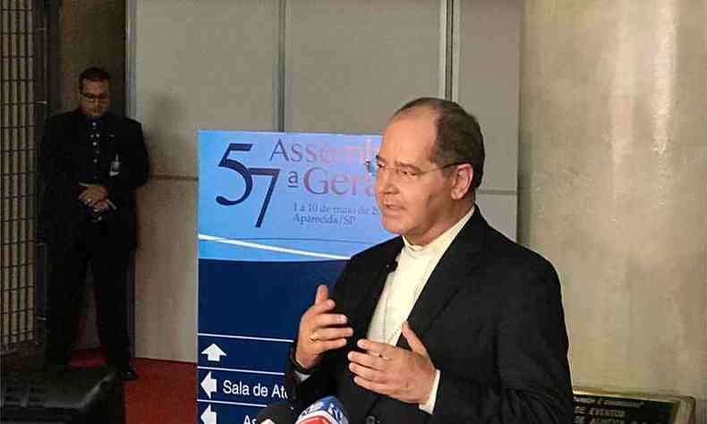 Na segunda-feira (6), o arcebispo de Belo Horizonte, d. Walmor Oliveira de Azevedo, baiano da cidade de Cocos, foi eleito o novo presidente da CNBB(foto: Arquidiocese de Belo Horizonte/Divulgao )