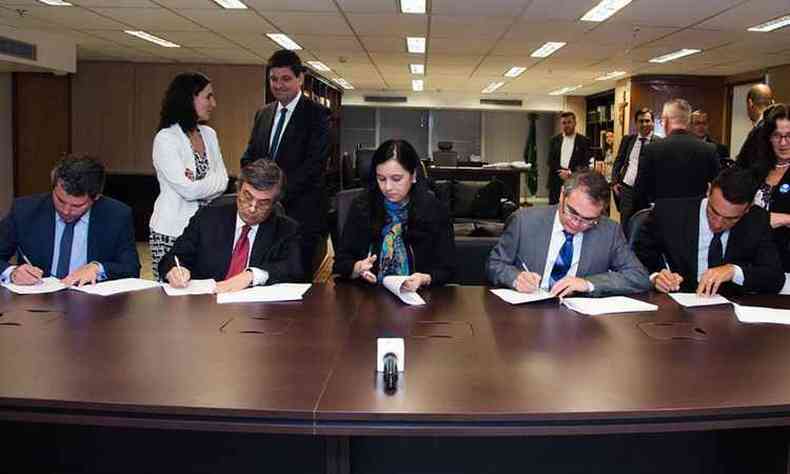 O acordo assinado na segunda-feira ser homologado pelo STF(foto: Amariles Sodre/AscomAGU )