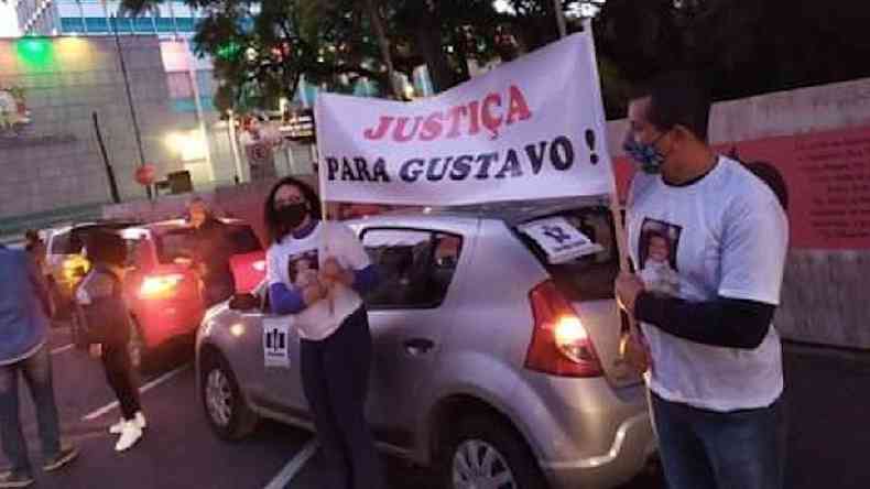 Ativistas fizeram protestos em Porto Alegre contra a impunidade no caso Gustavo Amaral(foto: Arquivo Pessoal)