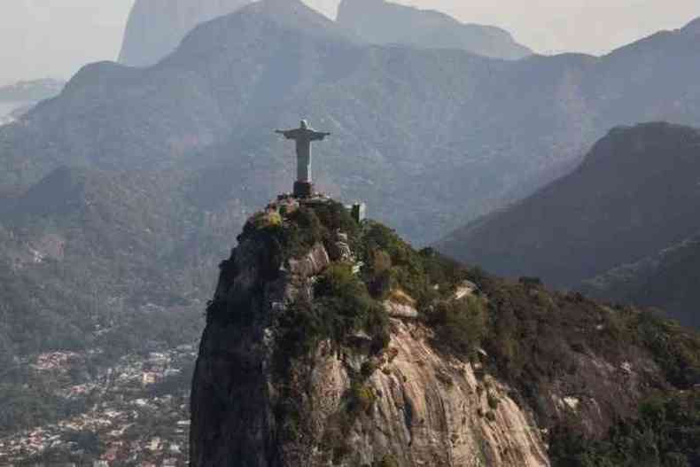 Com a pandemia, visitas ao Cristo Redentor, no Rio de Janeiro, reduziram significativamente