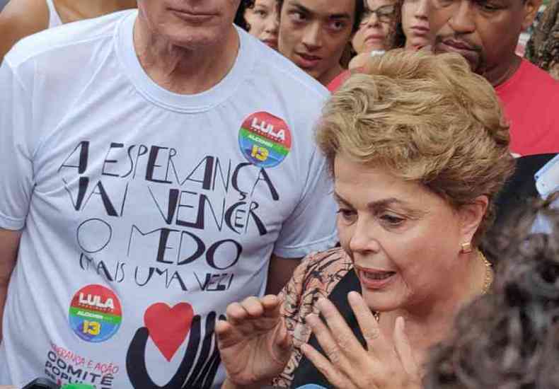 Dilma Rousseff chega para votar em Belo Horizonte