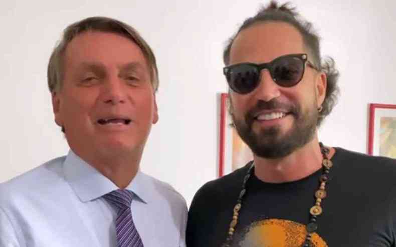 Latino com Bolsonaro