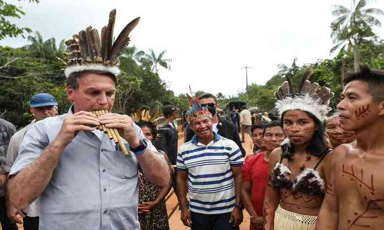 Jair Bolsonaro (sem partido) visitou pela primeira vez como presidente duas terras indgenas na Amaznia(foto: Marcos Corra/PR)