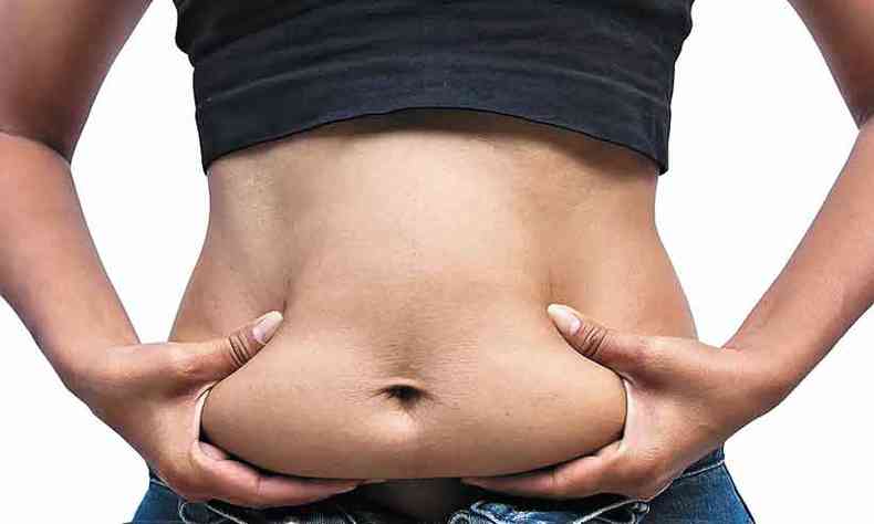 Gordura abdominal pode apresentar risco  sade e ser mais perigosa do que ter o peso elevado (foto: internet/REPRODUOT)