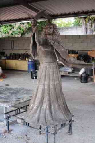 Cantora, descoberta em BH,  homenageada com esttua(foto: Gladyston Rodrigues/EM/D.A Press)
