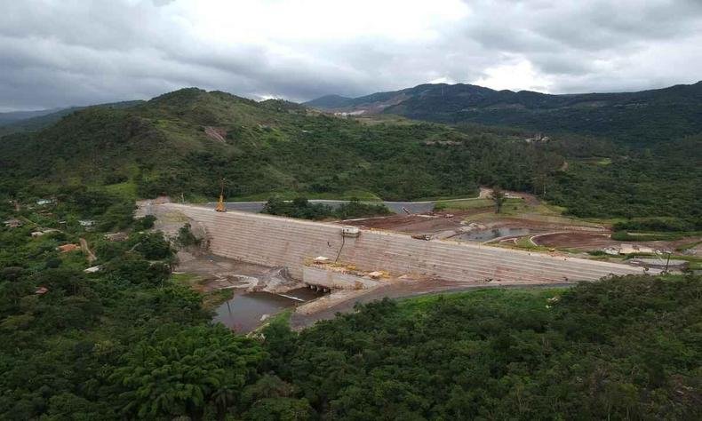 Contenção de rejeitos em Socorro, Barão de Cocais, povoado abandonado por causa do risco de rompimento da barragem Sul Superior da mina de Gongo Soco(foto: Mateus Parreiras/EM/D.A Press) Barragens
