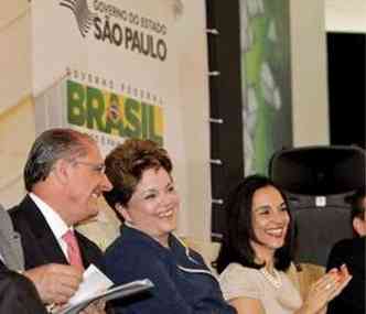 Alckimin e Dilma em SP, no lanamento de 97 mil casas populares (foto: Roberto Stuckert Filho/PR)