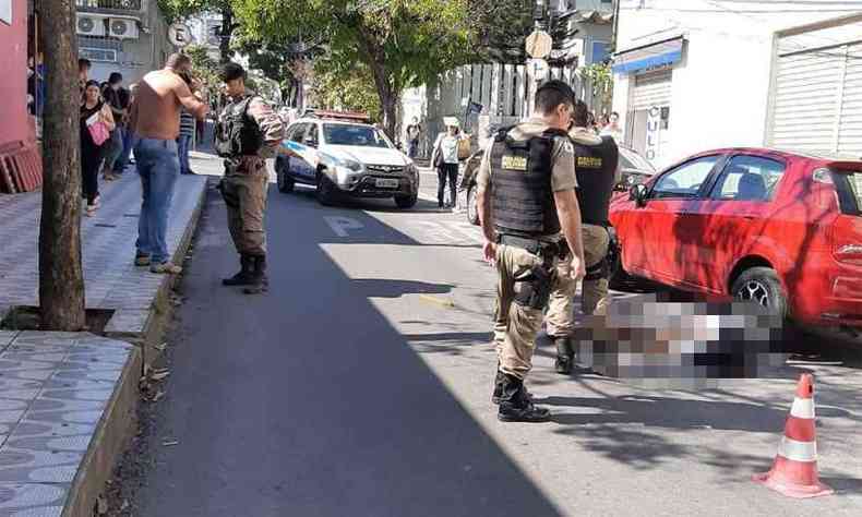 Crime ocorreu na Rua Joaquim Figueiredo(foto: Polcia Militar/Divulgao)