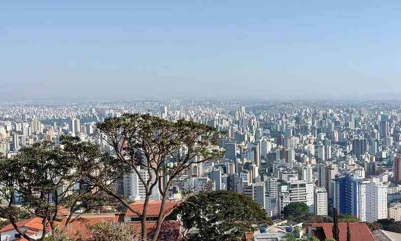 Vista do Alto das Mangabeiras em Belo Horizonte 