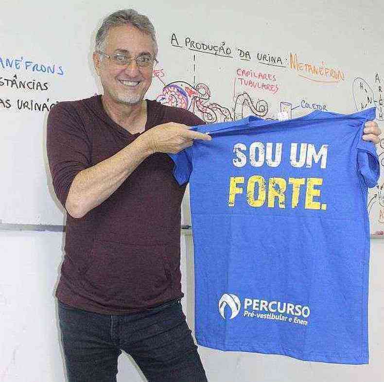 Uma das lendas dos cursinhos de Belo Horizonte, o professor e mdico Murilo Ranulfo  presena confirmada.(foto: Percurso / Divulgao)