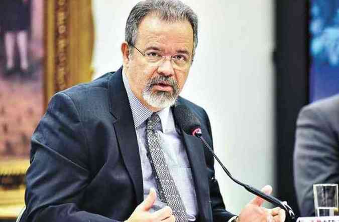 Mandado de segurana  assinado pelo deputado Raul Jungmann (PPS-PE), vice-lder da oposio na Cmara(foto: Zeca Ribeiro/Cmara dos Deputados)