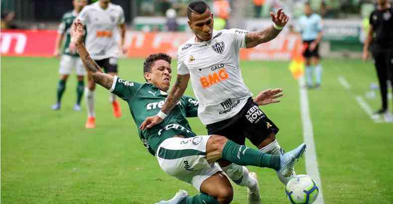 O venezuelano Otero fez outra boa partida e deu trabalho  defesa palmeirense(foto: Bruno Cantini/Atltico)