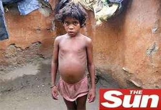 Chotu Kumar diz que os cachorros so seus nicos amigos(foto: Reproduo Internet / www.thesun.co.uk)